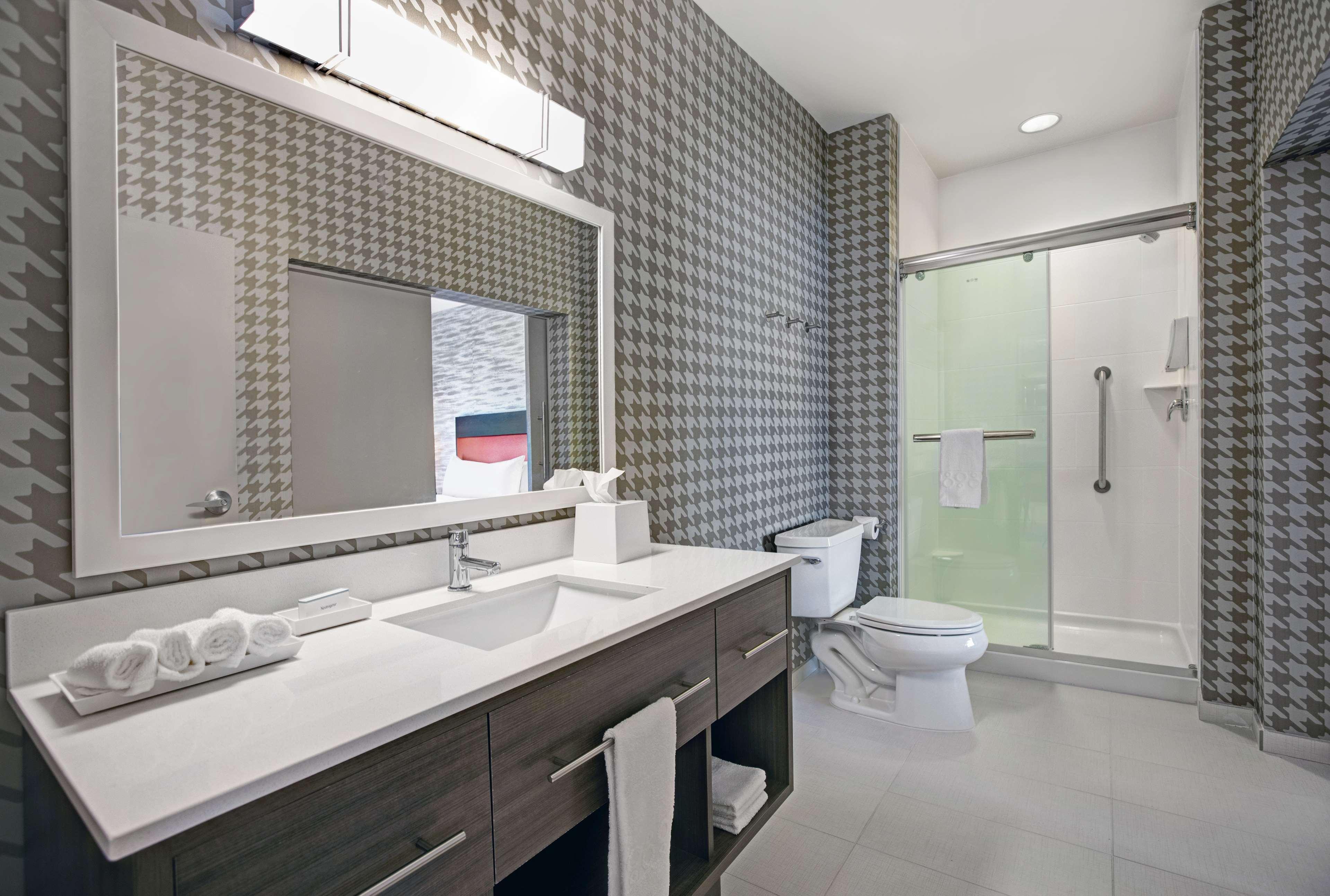 Home2 Suites By Hilton Richmond Ngoại thất bức ảnh
