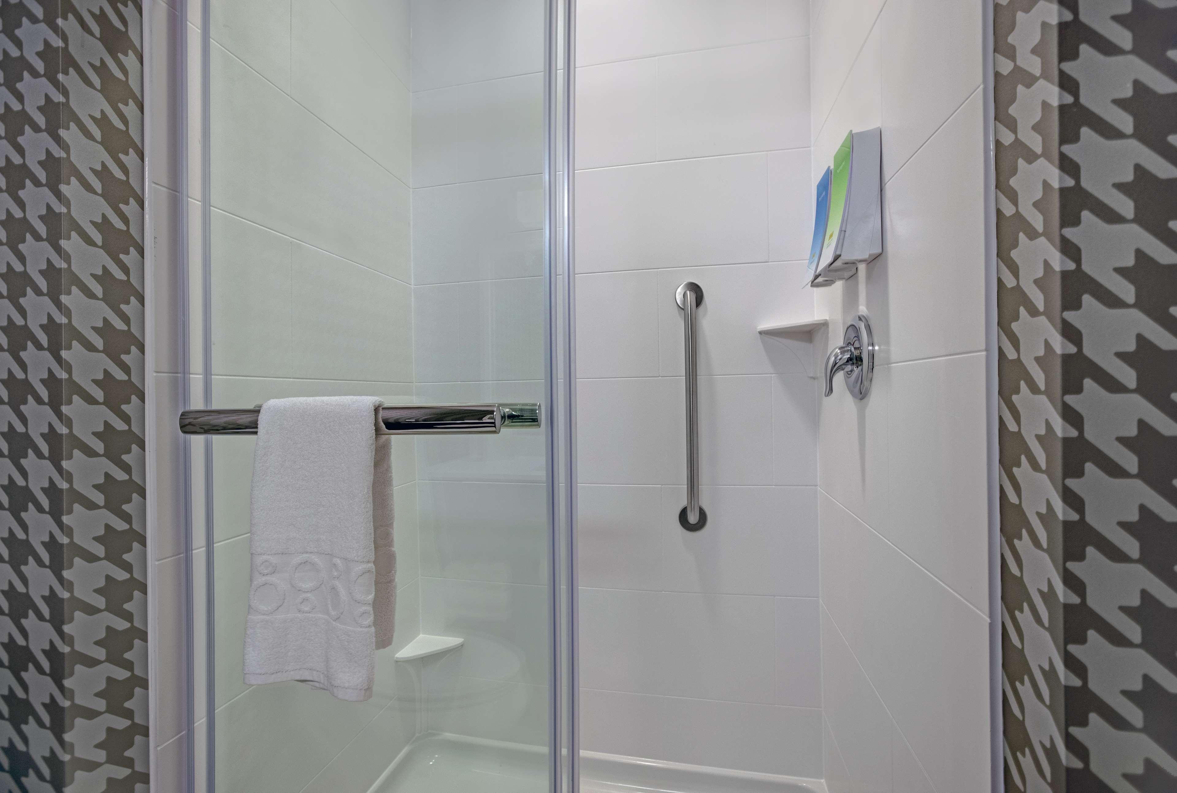 Home2 Suites By Hilton Richmond Ngoại thất bức ảnh